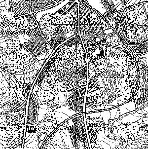 Mapa topograficzna, 1933 r. Z prawej rozjazd krzyzowy przy browarze. Na dole po rodku przejazd kolei przez ul. Kouchowsk. Na lewo od niego by plac skadowania drewna z nitkami torów.