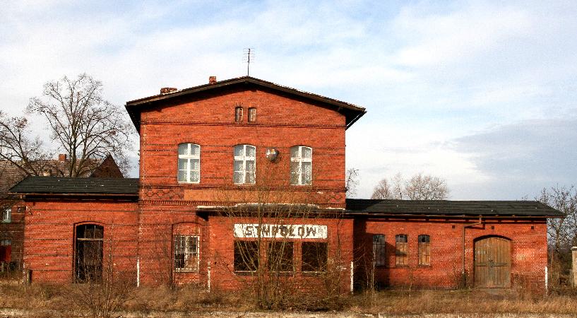 Dworzec w Stypuowie od strony peronw. Stycze 2008 r., fot. Ryszard Klauza